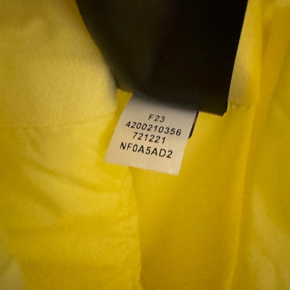 The North Face Yellow Women's Snow Freedom Insulated Bib Size Large NWT - Picture 12 of 14
